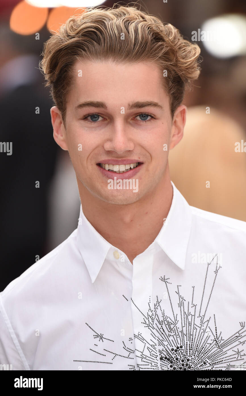 Londres, Royaume-Uni. 12 septembre 2018 : AJ Pritchard lors de la première mondiale de "Roi des voleurs" au cinéma Vue, Leicester Square, Londres. Photo : Steve Sav/Featureflash Crédit : Sarah Stewart/Alamy Live News Banque D'Images