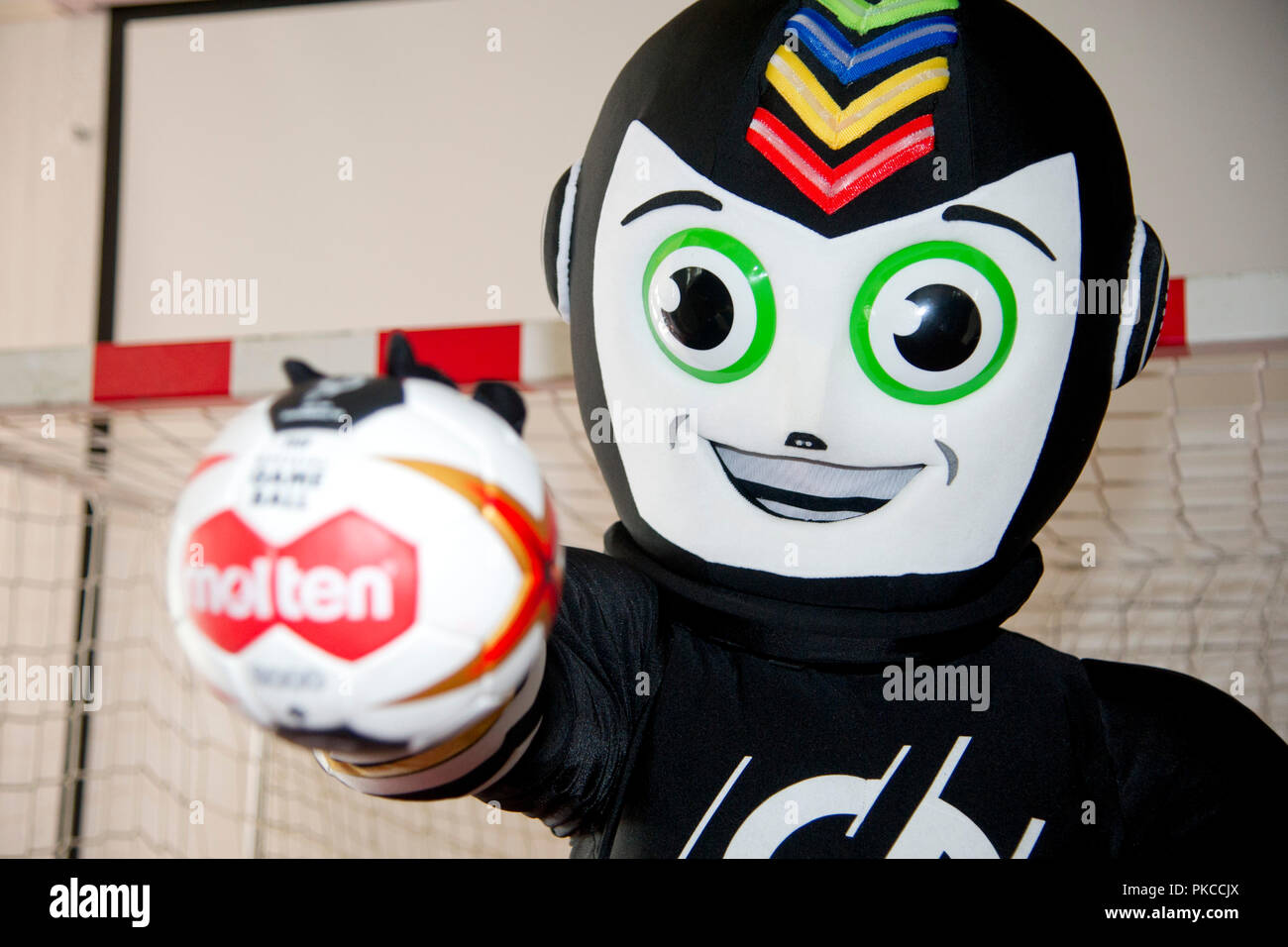 Cologne, Allemagne. Sep 11, 2018. Mascot STAN, conférence de presse pour l'IHF Coupe du Monde de Handball 2019, le 11.09.2018 dans le Musée Olympique et Sportif Koeln, | Conditions de crédit dans le monde entier : dpa/Alamy Live News Banque D'Images