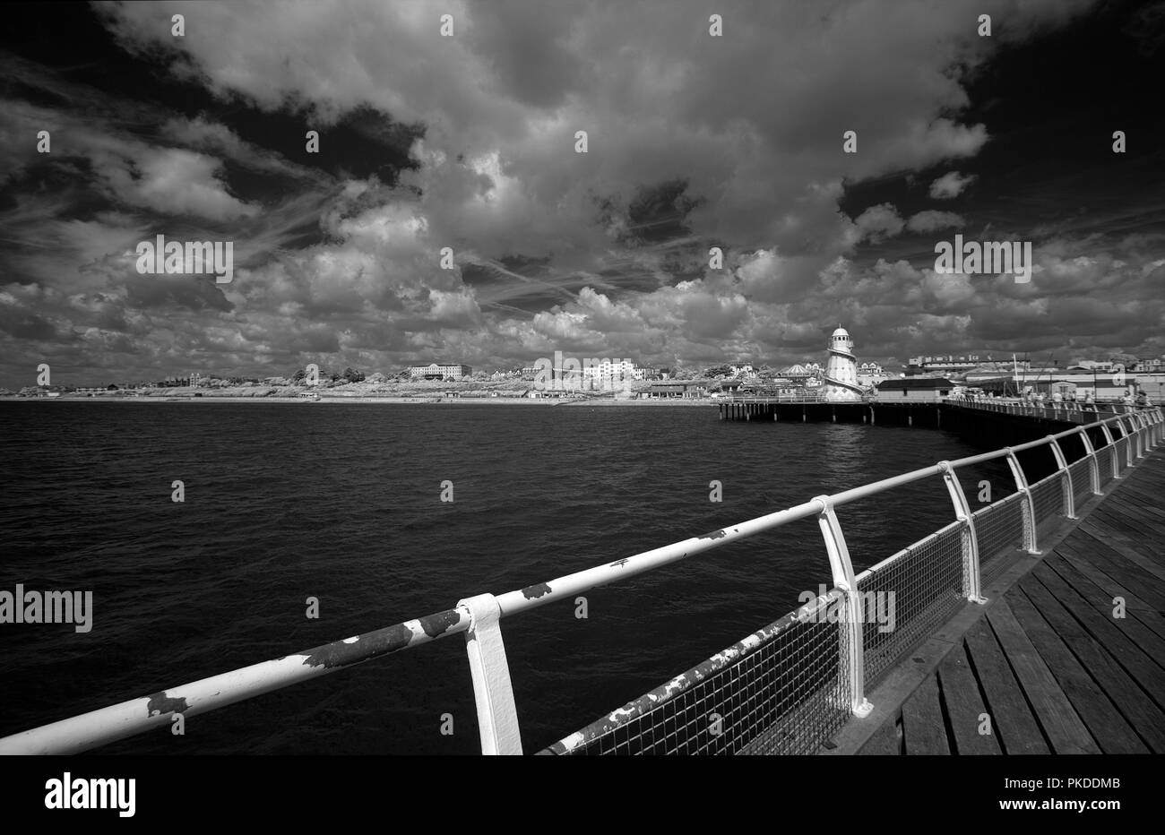 Clacton Pier à No1 Mer du Nord. Banque D'Images