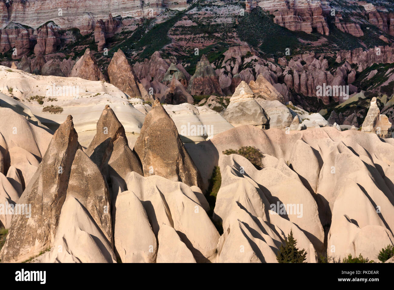 Les formations rocheuses de la vallée de Goreme, Cappadoce, Turquie (site du patrimoine mondial de l'UNESCO) Banque D'Images