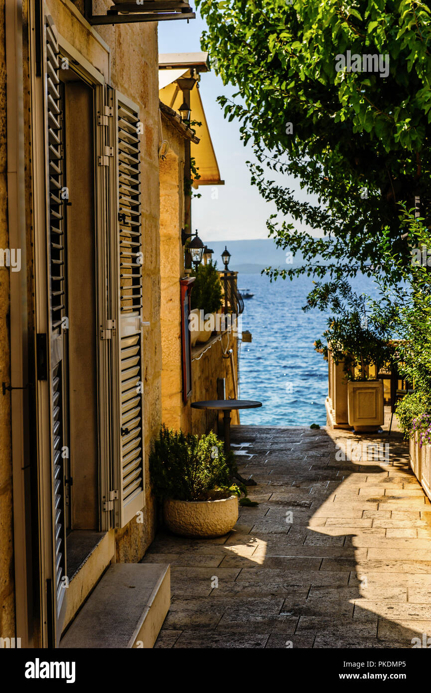 Un charmant coin dans une petite ville sur la mer Adriatique Banque D'Images