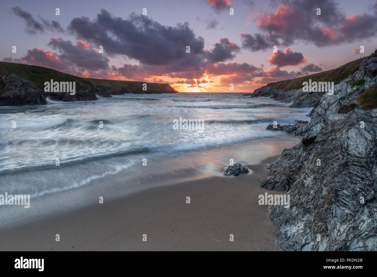 Polly Joke Beach Sunset, West Pentire, Cornwall Banque D'Images