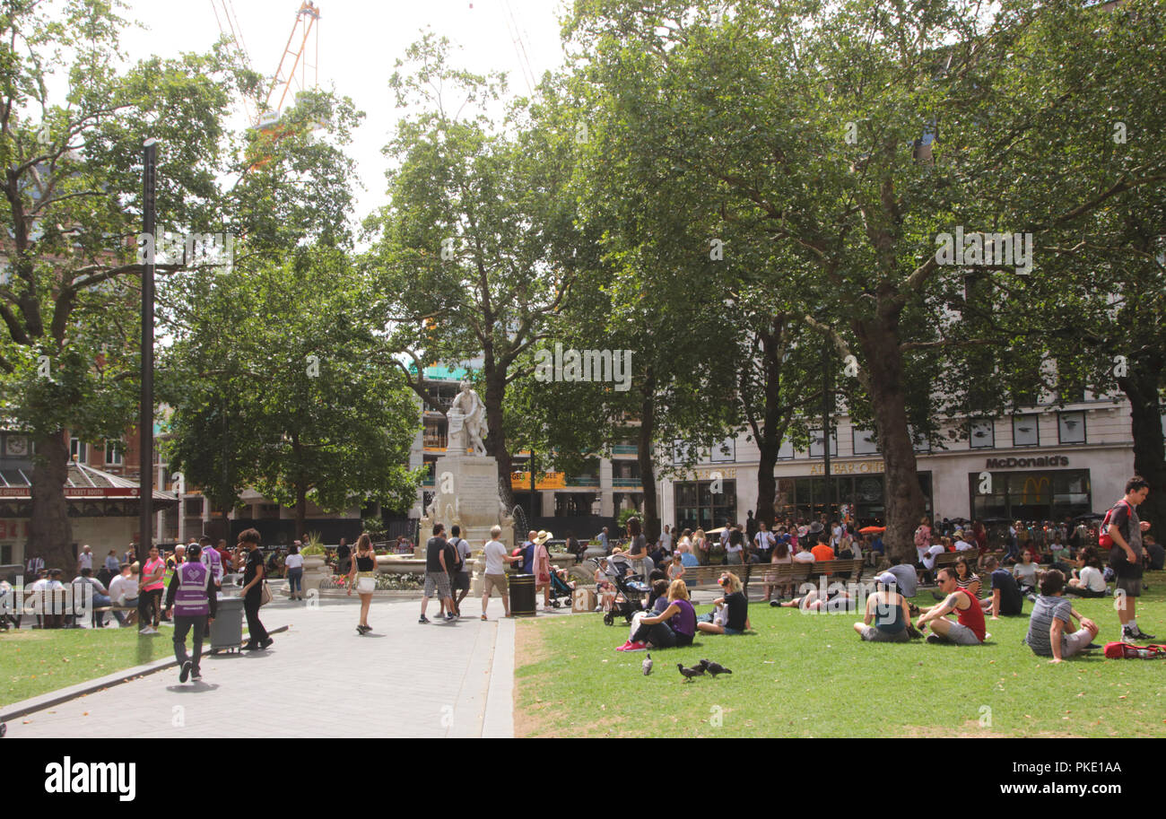Leicester Square Gardens Londres de l'été 2018 Banque D'Images
