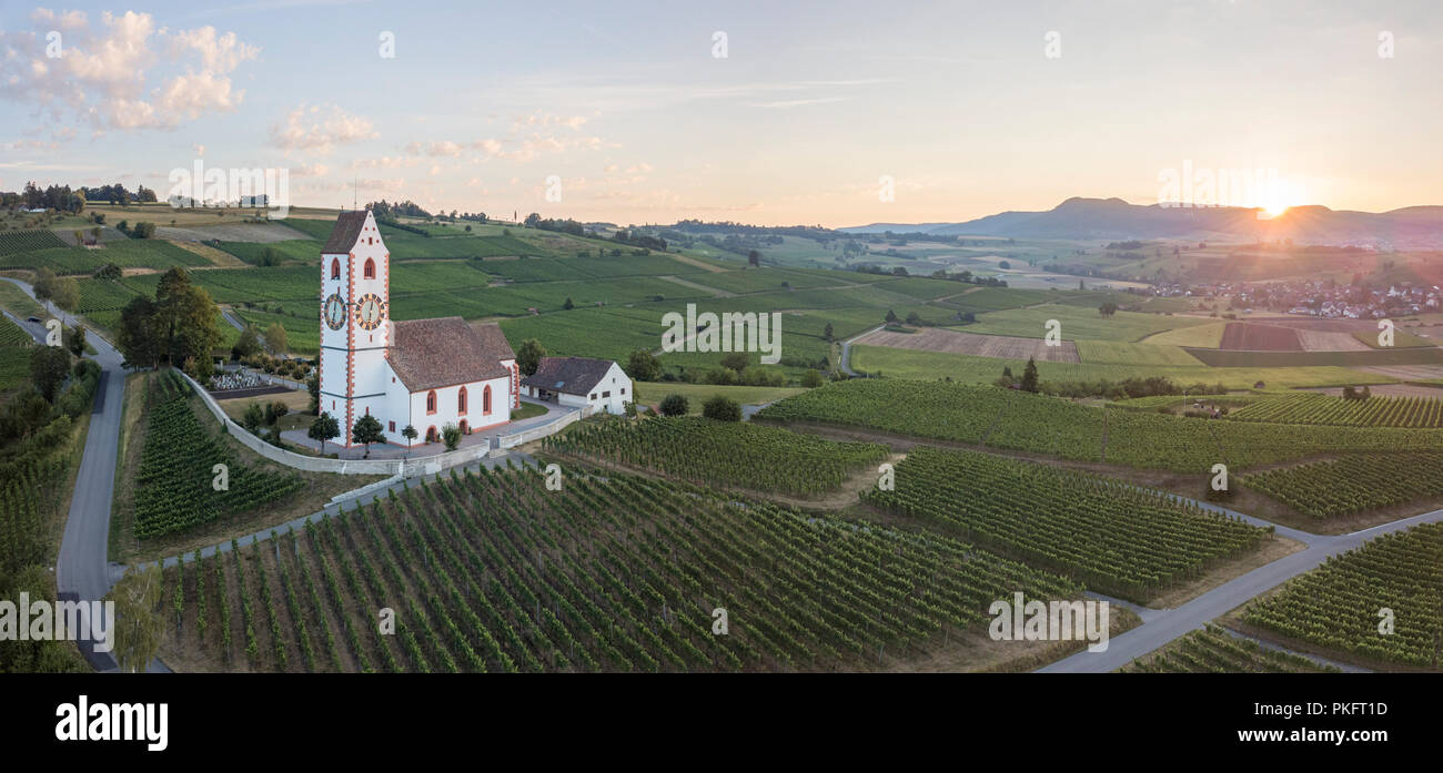 Panorama, l'église de montagne Saint-moritz au lever du soleil, vue aérienne, Schaffhouse, Schaffhouse, Suisse Banque D'Images