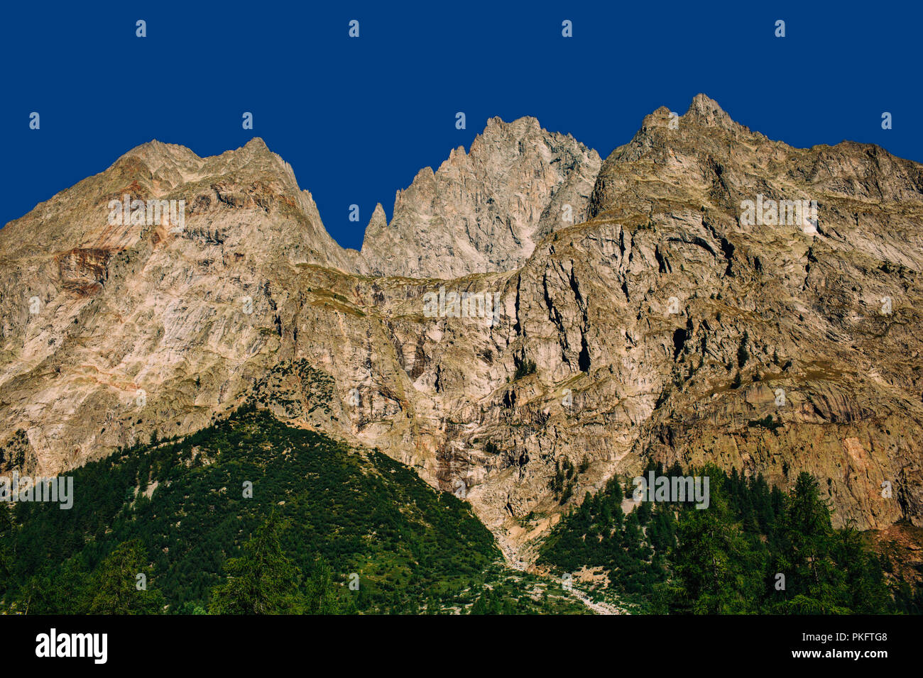 Massif de montagne. Panorama depuis l', Courmayeur Vallée d'aoste, Italie , Banque D'Images