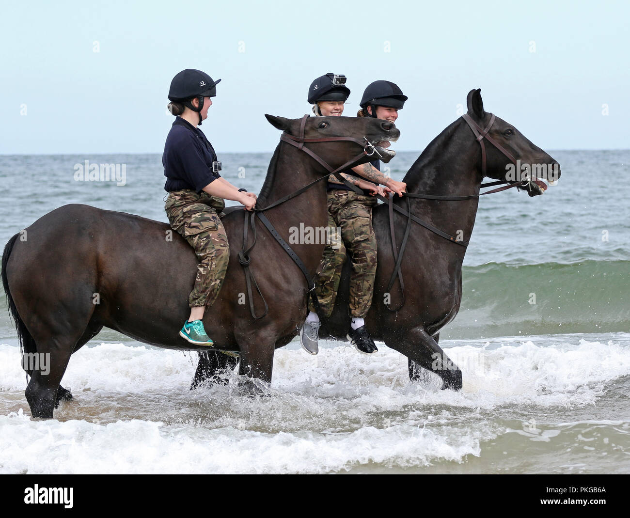 Holkham, Norfolk, Royaume-Uni. 12Th Sep 2018. Des soldats et des chevaux de la troupe Kings Royal Horse Artillery profitant de leur formation sur la plage de Holkham, Norfolk, le 12 septembre 2018. Crédit : Paul Marriott/Alamy Live News Banque D'Images