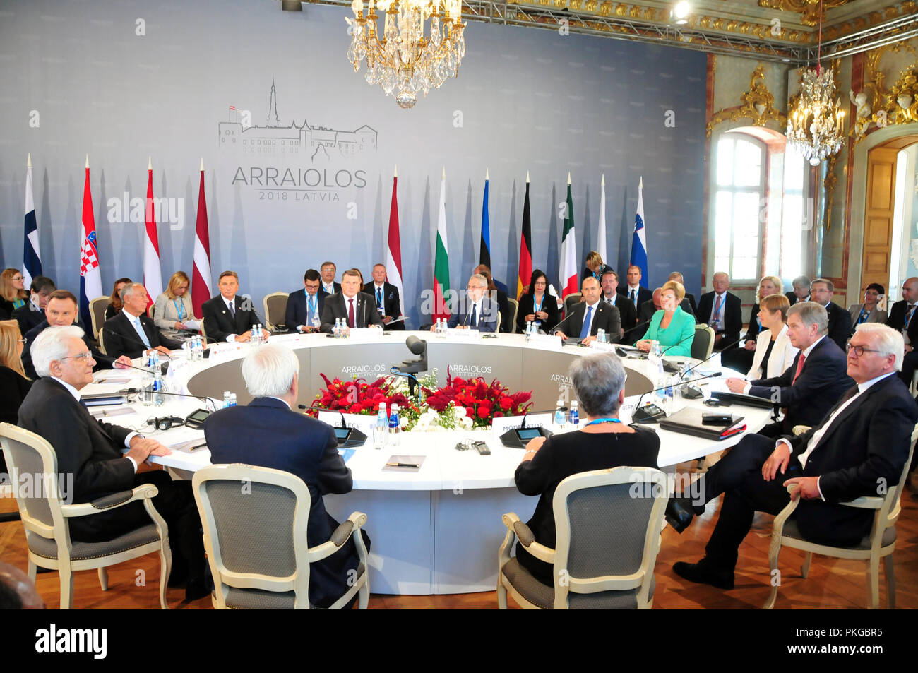 Rundale, la Lettonie. 13 Sep, 2018. Photo prise le 13 septembre 2018 présente le sommet des présidents de 13 États membres de l'Union européenne dans la région de Rundale, la Lettonie. Un sommet de deux jours des présidents des 13 Etats membres de l'Union européenne, qui constituent le soi-disant groupe Arraiolos, entamaient en Lettonie, jeudi. Credit : Janis/Xinhua/Alamy Live News Banque D'Images