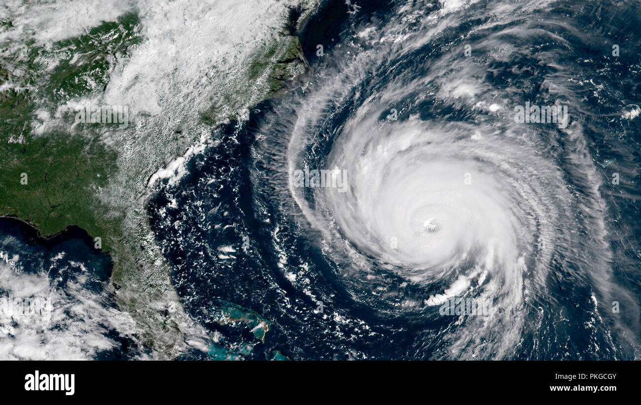 Vue - Vue depuis le satellite GOES-East de l'ouragan Florence la côte Est des États-Unis le 13 septembre 2018, dans l'orbite de la Terre. Credit : Planetpix/Alamy Live News Banque D'Images