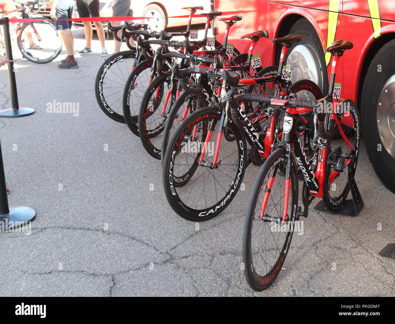 Ejea de los Caballeros, en Espagne. 13 Sep, 2018. Les vélos utilisés par COFIDIS CRÉDITS SOLUTIONS ciclysts au début de Vuelta de España, l'étape 18. Isacco Coccato/Alamy Live News Banque D'Images