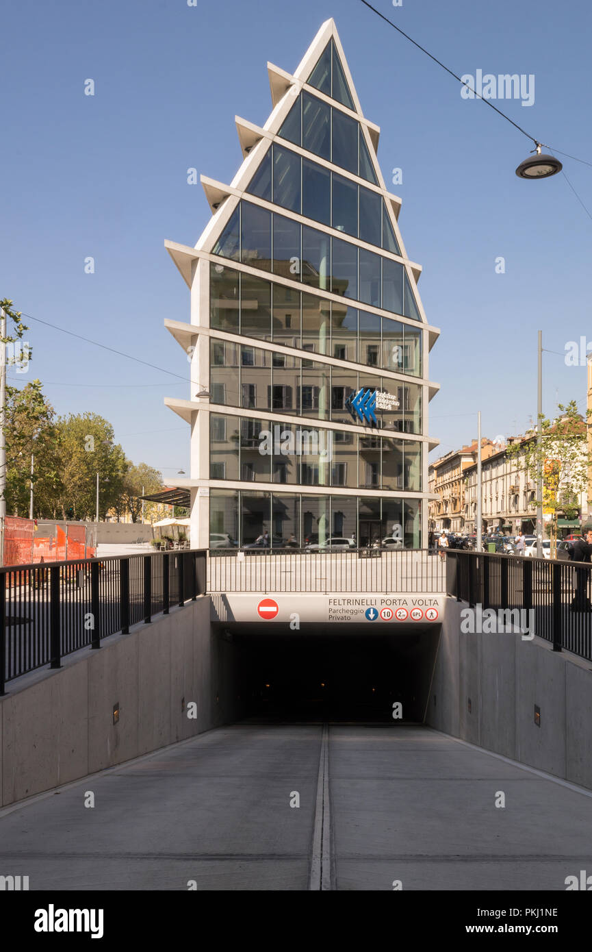 Les architectes Herzog & de Meuron, Feltrinelli Porta Volta centre de recherche emblématique, office & retail building, Milan 2016 Microsoft également siège Italie Banque D'Images