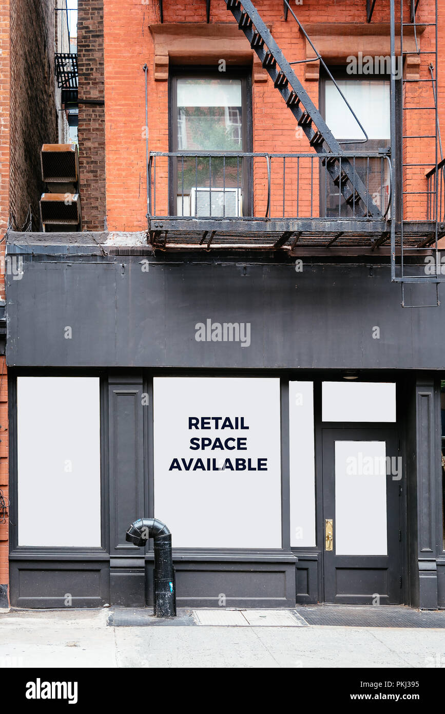 L'espace disponible pour la vente au détail ou de location au vieux bâtiment coloré à Greenwich Village à New York Banque D'Images