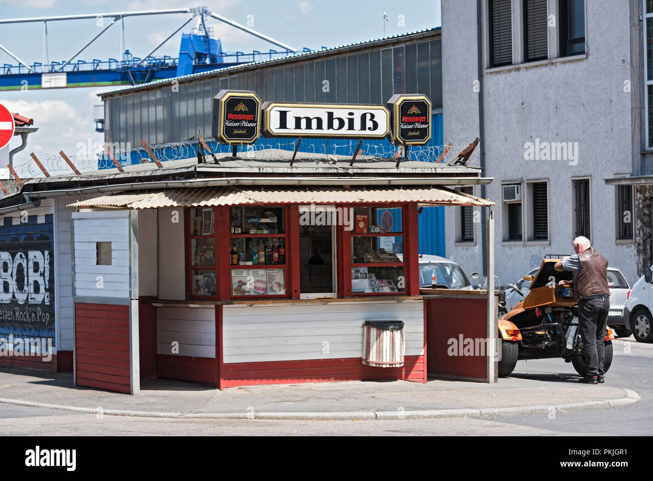 Stand de nourriture dans l'east harbour Frankfurt am Main, Hesse, Allemagne. Banque D'Images