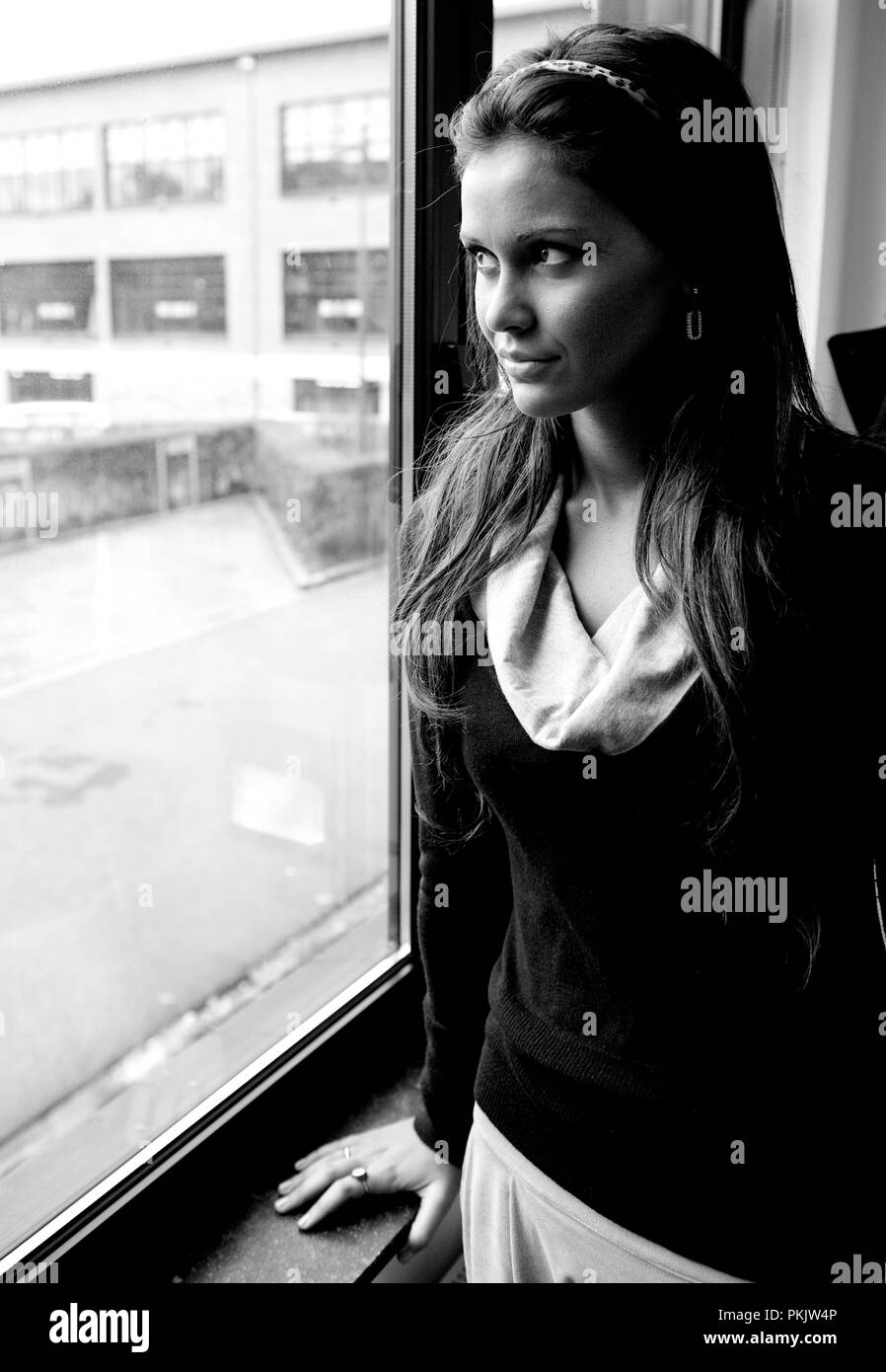 Miss Belgique 2009, Zeynep Sever à la suite d'une langue sud-africaine initiation à Elan Languages à Heusden-Zolder, en préparation de l'élection de Miss Monde ele Banque D'Images