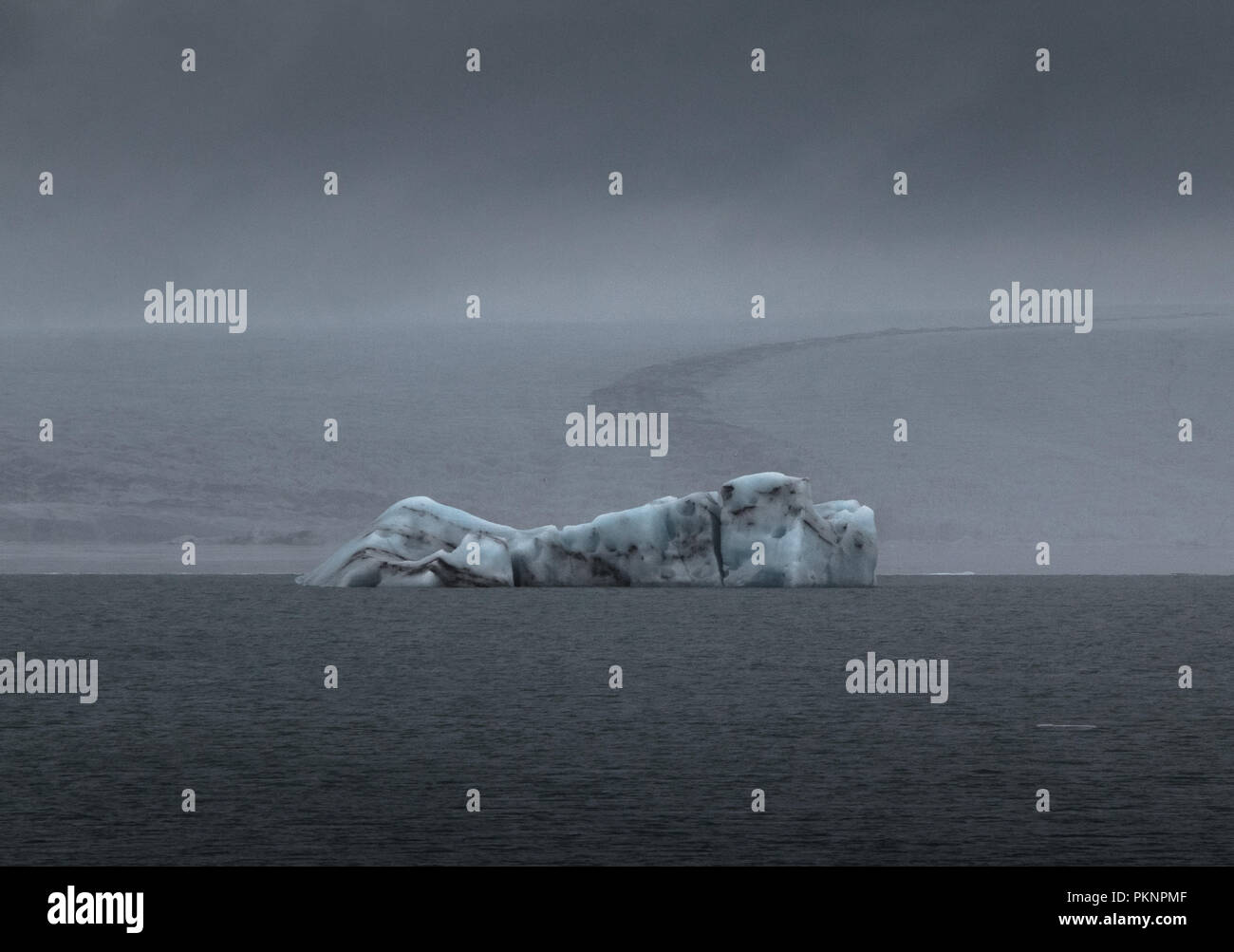 Glacier Jökulsárlón Moody Lagoon Iceberg, Islande Banque D'Images