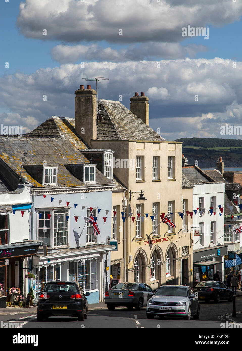 Vue de dessus de Broad Street, Lyme Regis, Dorset, England, UK. Banque D'Images