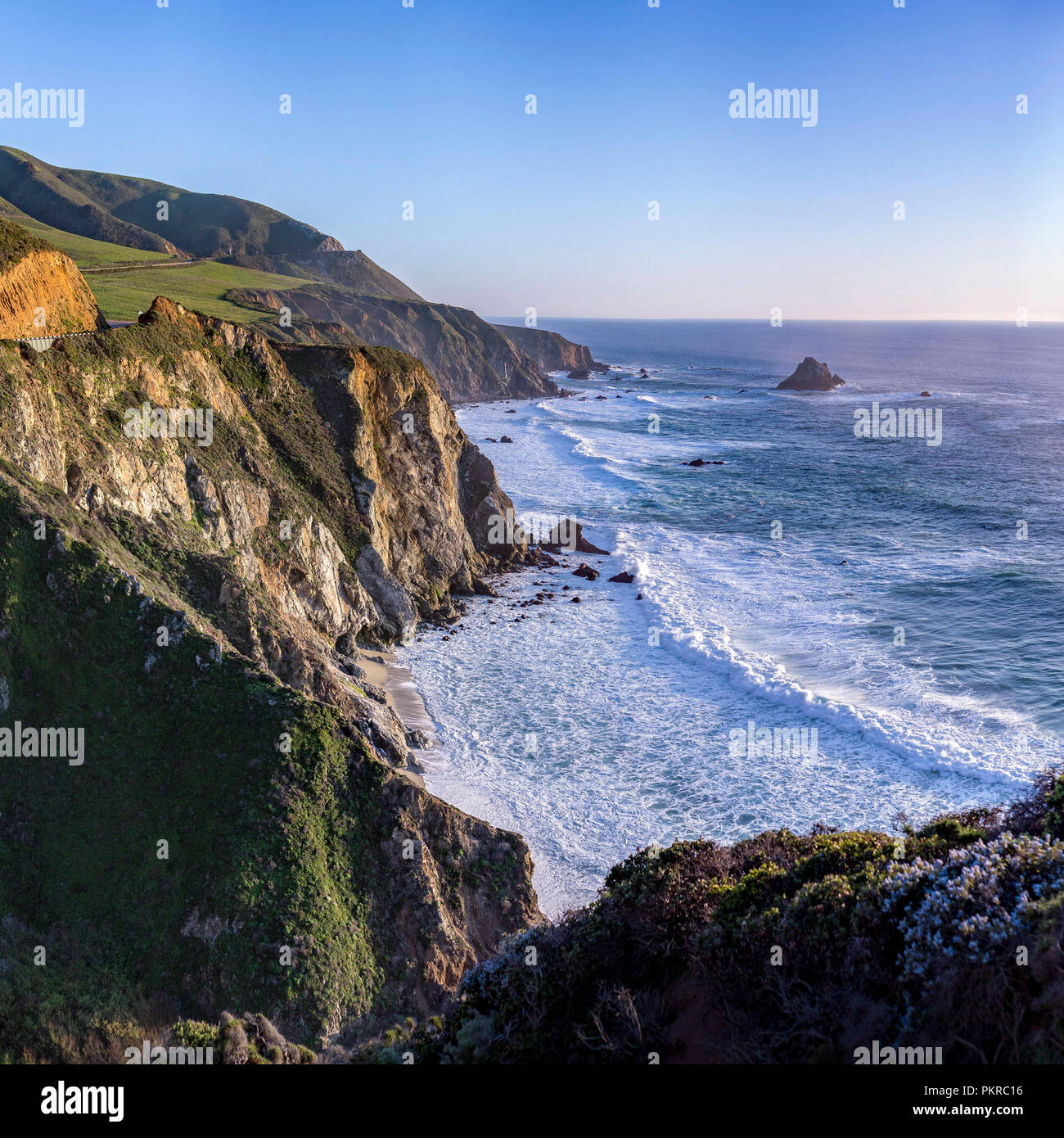 Beau littoral de Bixby Bridge at Big Sur Banque D'Images
