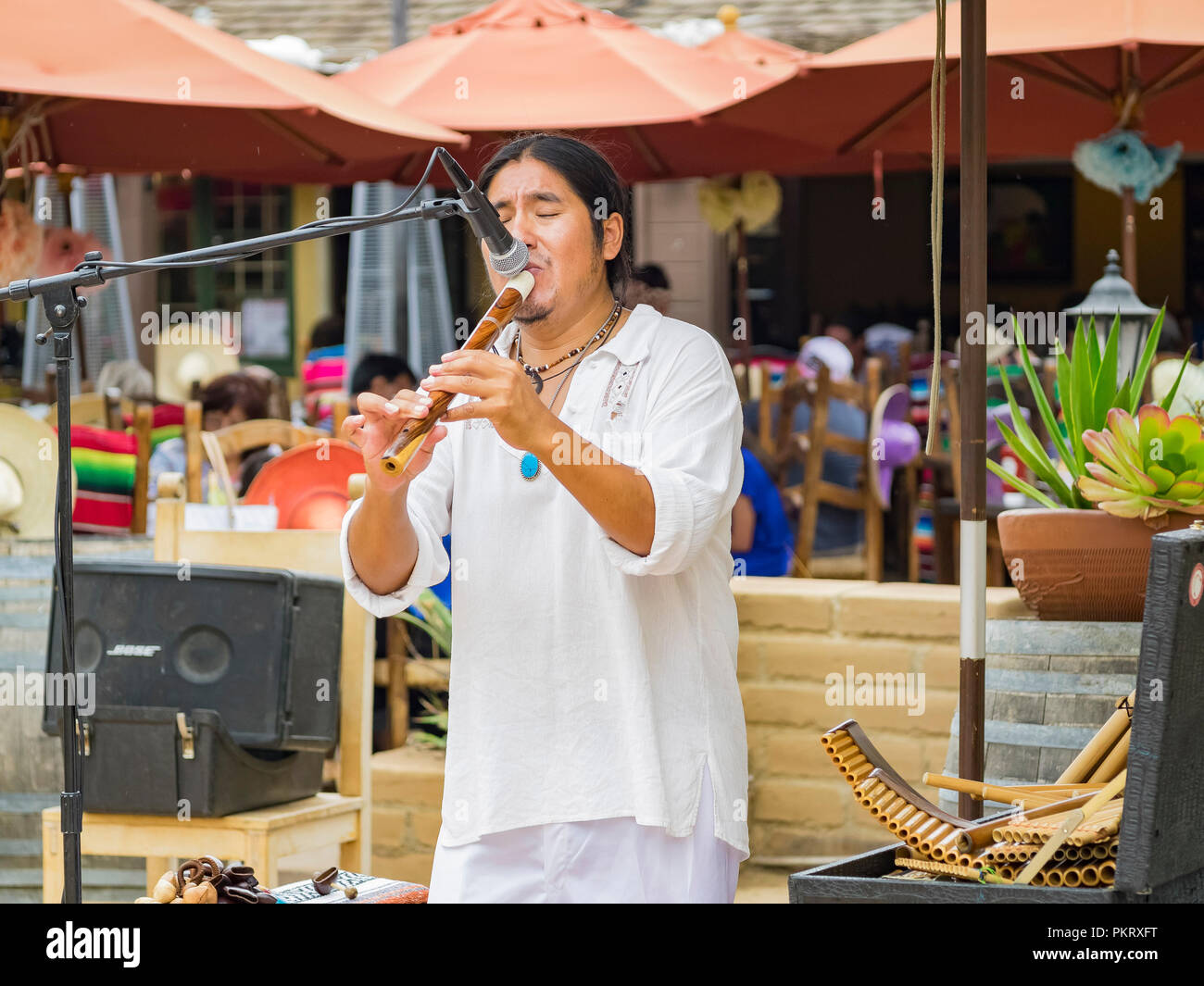 San Diego, 2 août : Les gens en costume ancien style performaning music art dans la vieille ville historique le 2 août 2014 à San Diego, Californie Banque D'Images