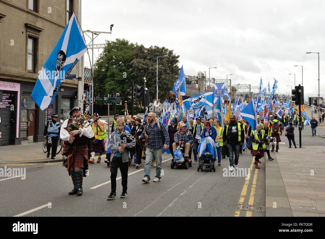 Glasgow, Ecosse, Royaume-Uni. Septembre 15th, 2018. Glasgow, Ecosse, Royaume-Uni. Un 'Marche pour l'indépendance", "un clan-un but' ont parcouru le centre-ville rue ce samedi matin à l'appui d'un second référendum. Credit : Douglas Carr/Alamy Live News Banque D'Images