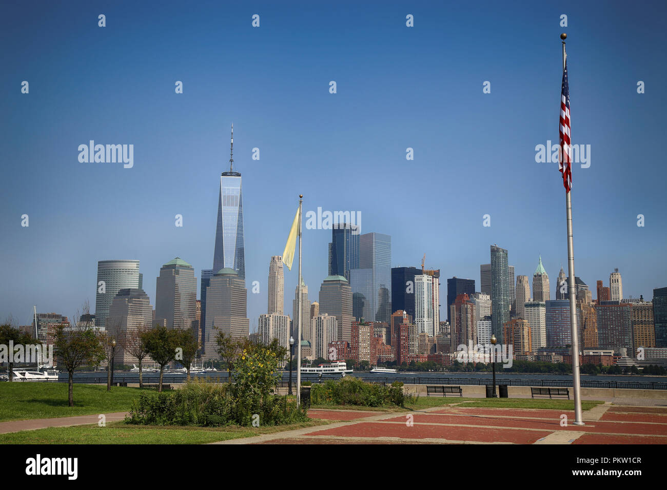 Manhattan Skyline de Central Railroad of New Jersey Terminal au NewJersey, New York City Banque D'Images