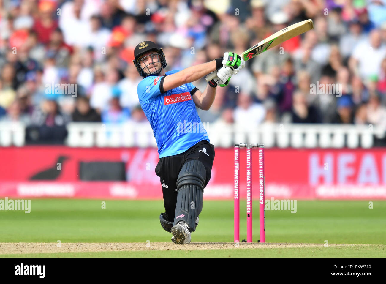 Sussex Sharks' Luke Wright hits un six au cours de l'épanouissement T20 Blast Semi finale match le jour des finales à Edgbaston, Birmingham. Banque D'Images