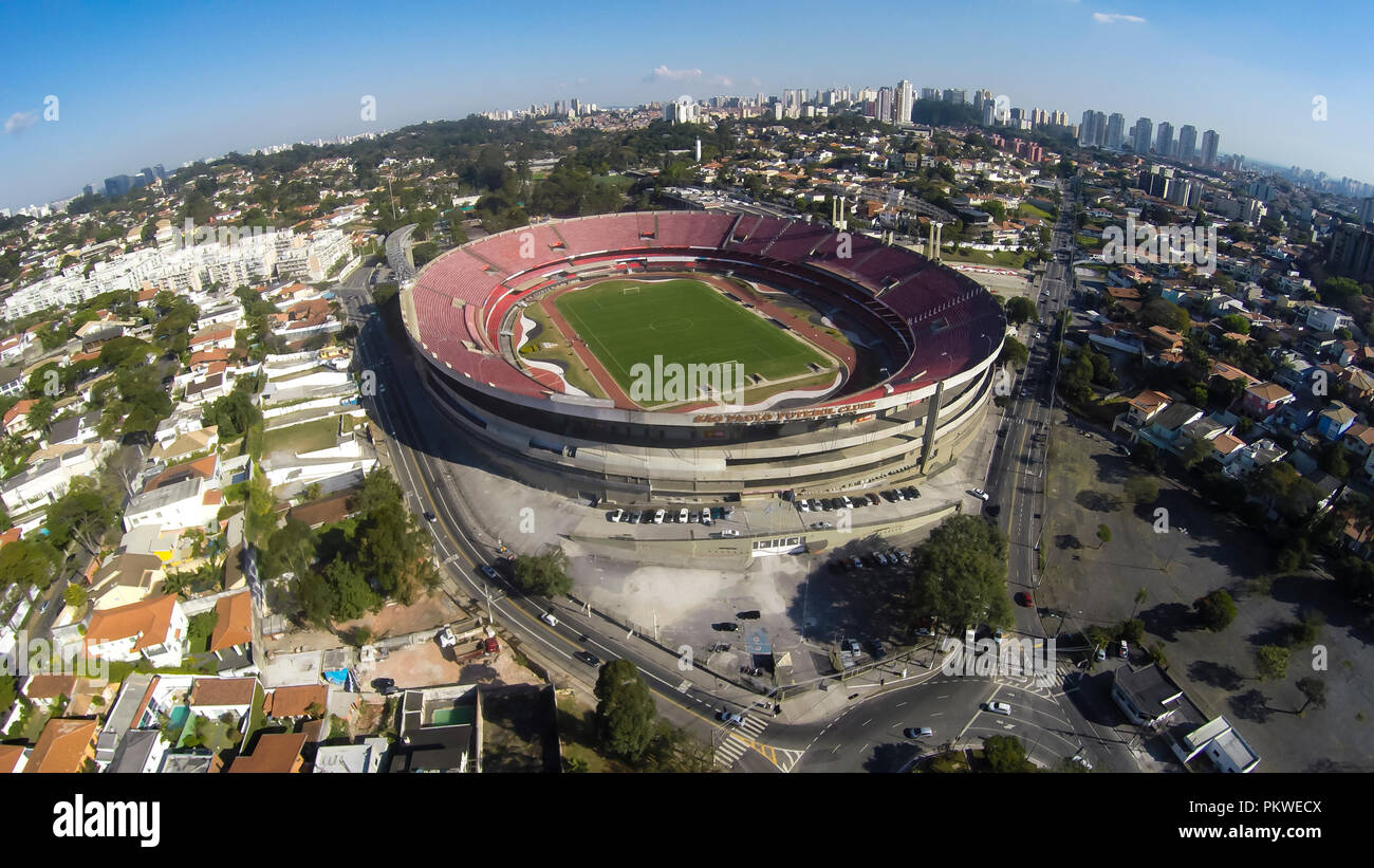 Le football à travers le monde. Club de Football de Sao Paulo Morumbi Stadium ou ou Cicero Pompeu Stadium de Tolède. São Paulo, Brésil, Amérique du Sud ta photo Banque D'Images