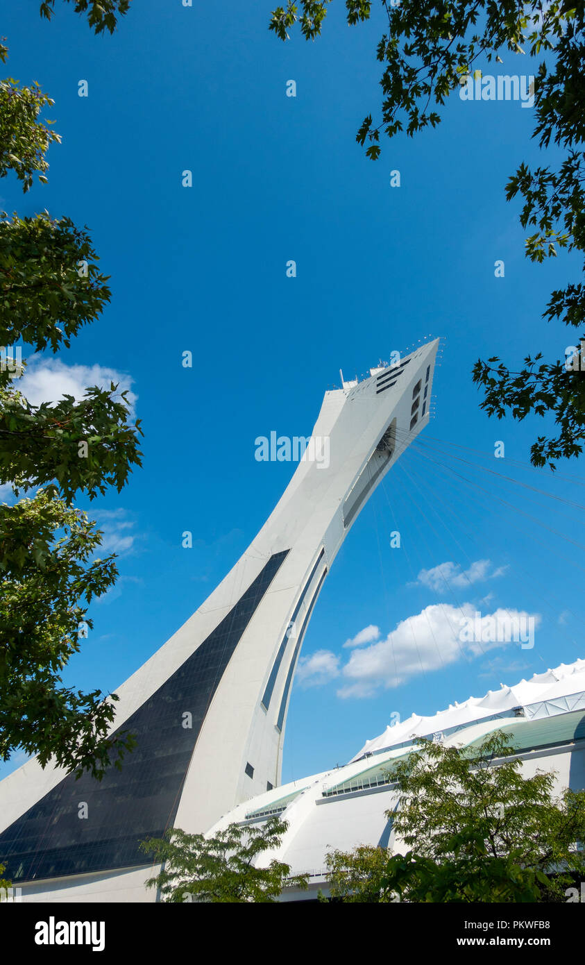 La tour de Montréal au Stade olympique de Montréal au Québec, Canada Banque D'Images