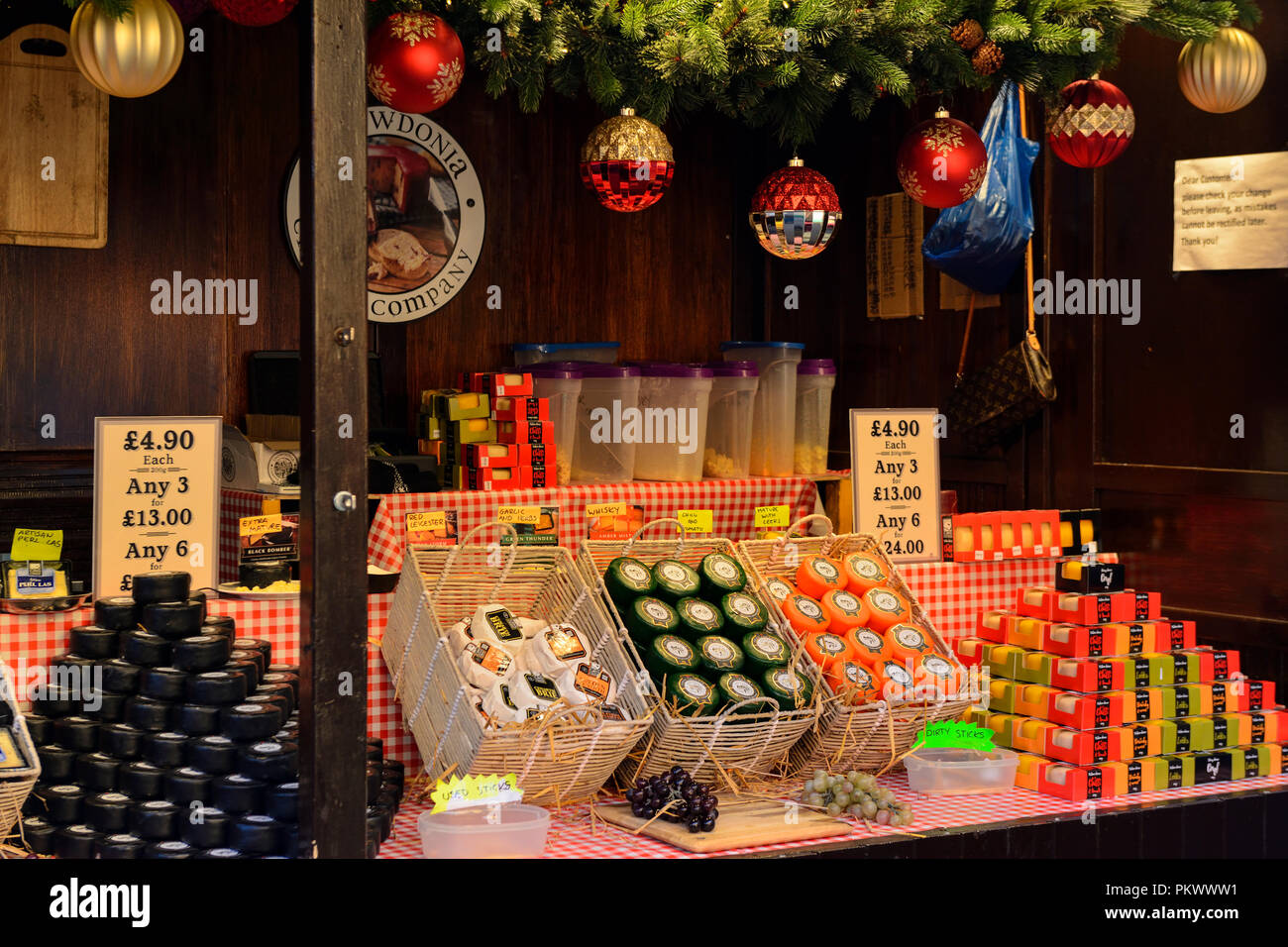 Marché de Noël de l'Est écossais Princes Street Gardens, Édimbourg, Écosse Banque D'Images