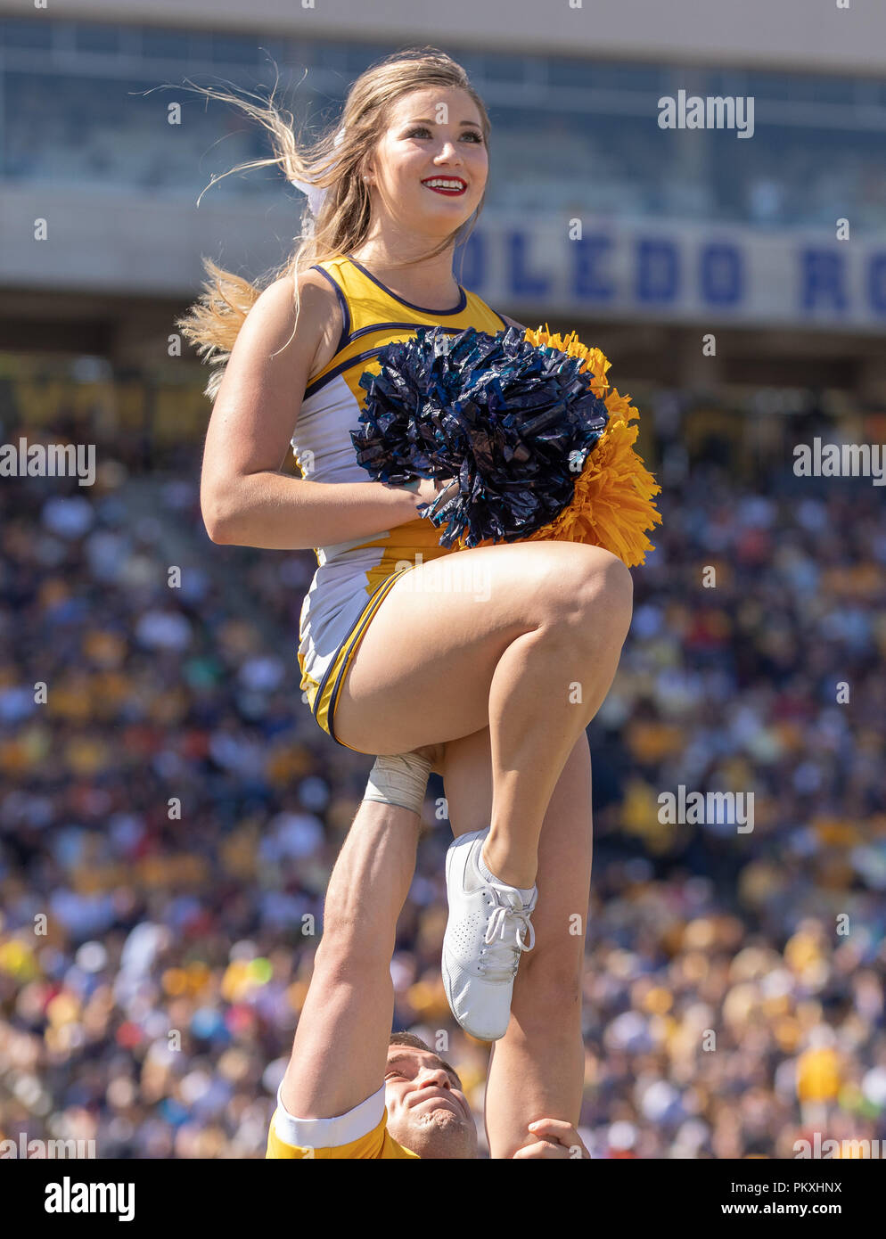 athlètes datant Cheerleaders datant d’un schizophrène médicamenté