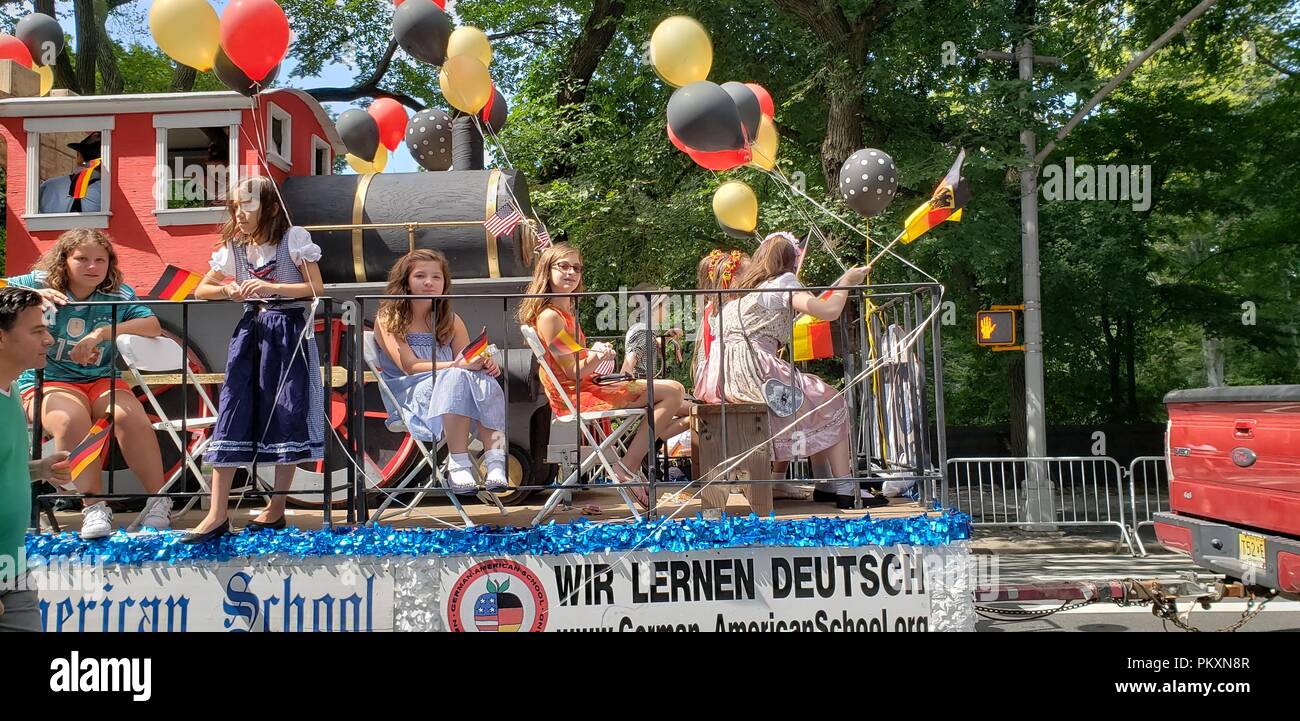 New York, USA. 15 septembre 2018. German American Day Parade Crédit : SCOOTERCASTER/Alamy Live News Banque D'Images