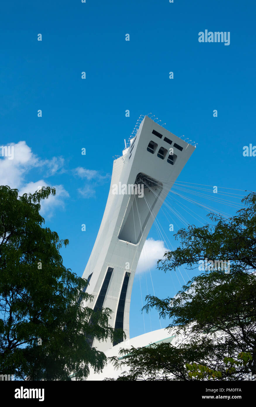 La tour de Montréal au Stade olympique de Montréal au Québec, Canada Banque D'Images