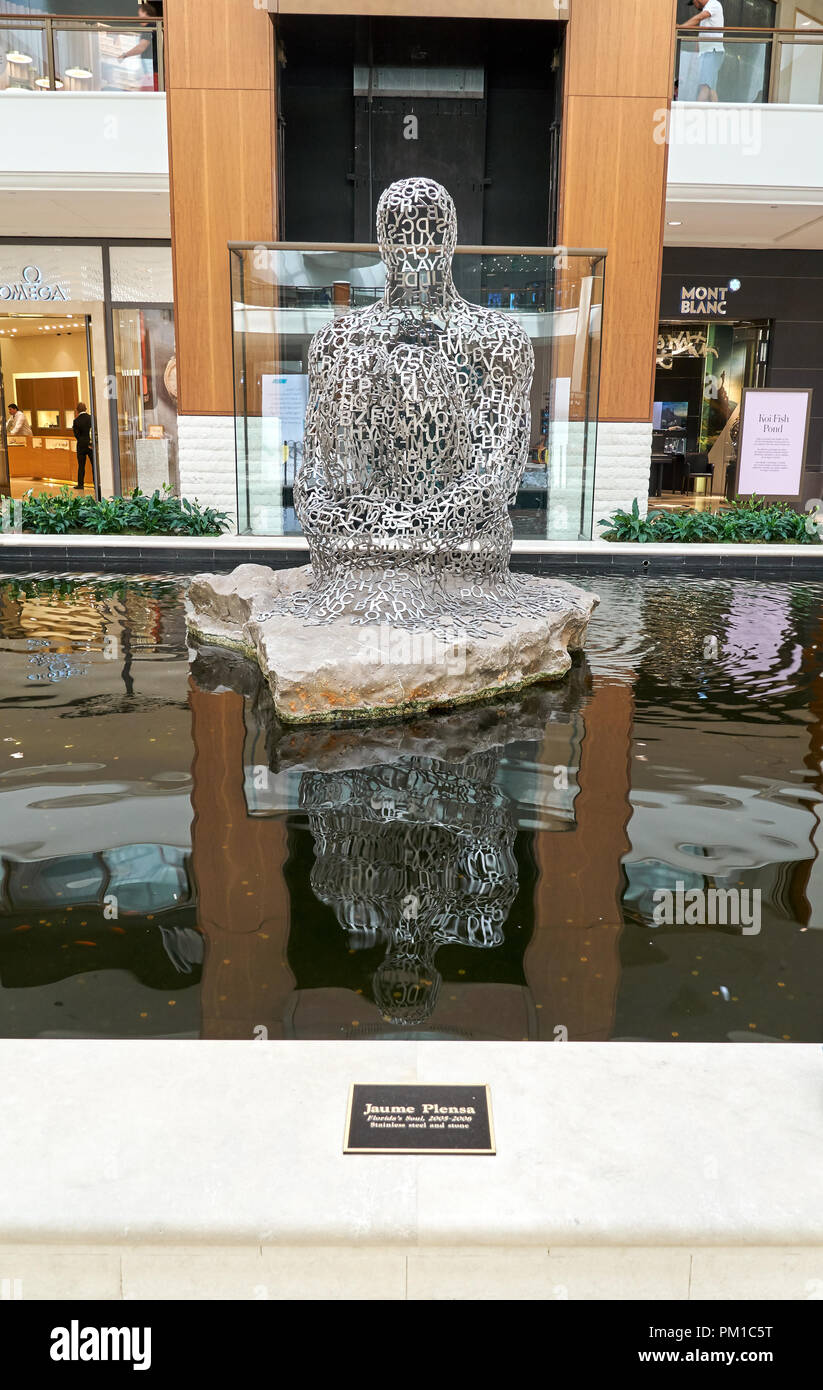 AVENTURA, USA - Le 23 août 2018 : l'âme de ses sculptures en Floride par Jaume Plensa à Aventura Mall. Jaume Plensa est un artiste et sculpteur espagnol. Banque D'Images