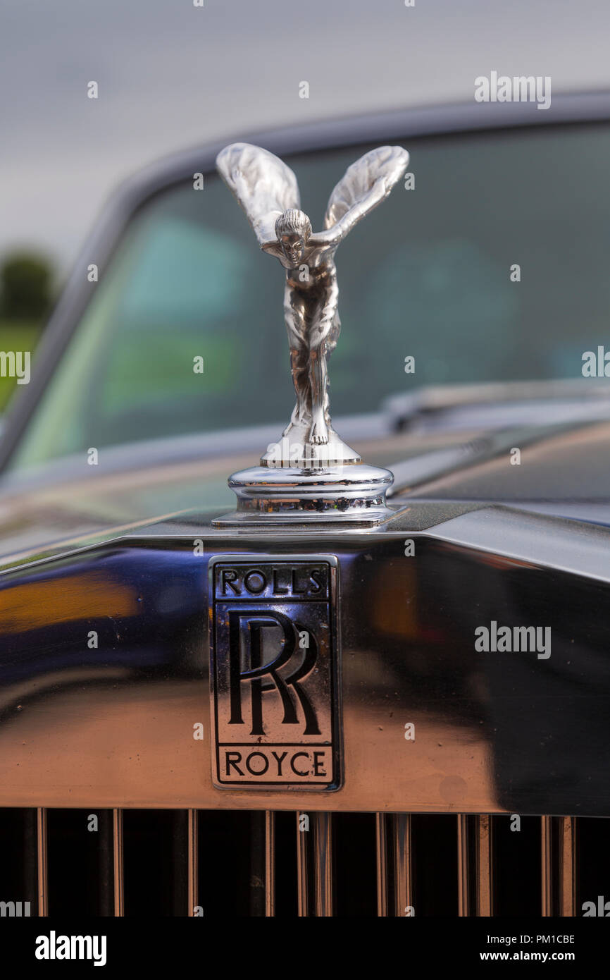 Rolls royce statuette Banque de photographies et d'images à haute  résolution - Alamy