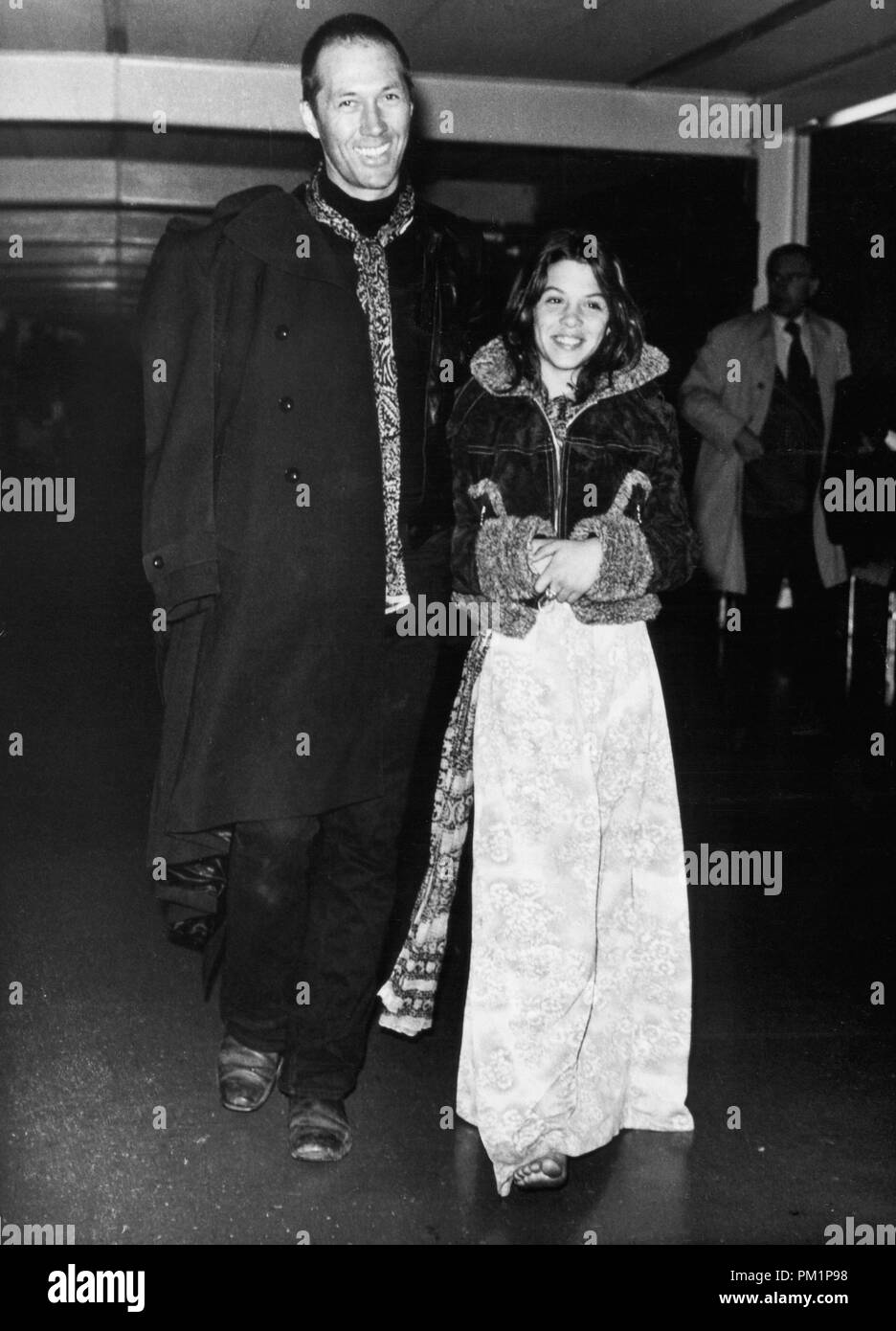 David Carradine avec fille Calista, 1974 © CCR /Le Hollywood Archive - Tous droits réservés référence #  1299 004THA Banque D'Images