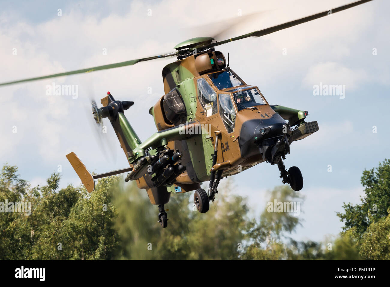 Un Eurocopter Tigre quatre pales, bi-moteur de l'hélicoptère de l'armée française à la base aérienne d'Oostende en Belgique. Banque D'Images