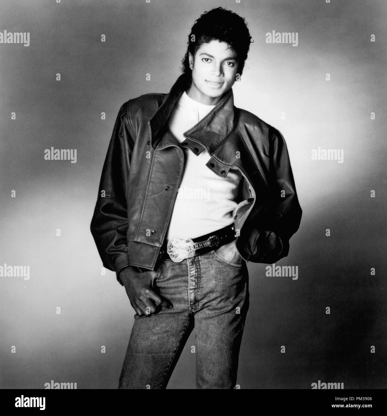 Michael Jackson, vers 1982. Référence de fichier #  1255 002THA Banque D'Images