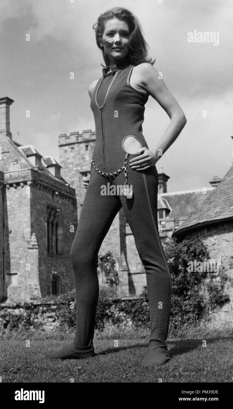 Diana Rigg, star de 'The Avengers' 1966 © CCR /Le Hollywood Archive - Tous droits réservés référence #  1294 023THA Banque D'Images