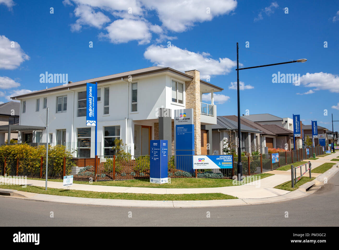 Nouvelles maisons à vendre sur un site de remise à disposition des terres à parc Marsden, nord ouest de Sydney, Nouvelle Galles du Sud, Australie Banque D'Images