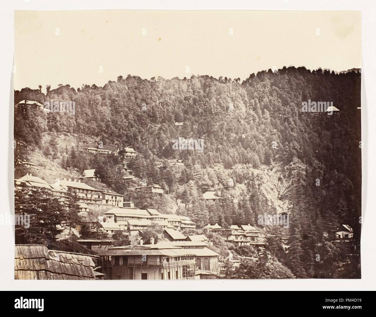 [Bazar Simla]. Artiste : Inconnu. Dimensions : Image : 15,2 x 19,6 cm (6 x 7 11/16 in.) Mont : 33 x 26 cm (13 x 10 1/4 in.) Imprimer monté verticalement.. Date : 1858-61. Musée : Metropolitan Museum of Art, New York, USA. Banque D'Images