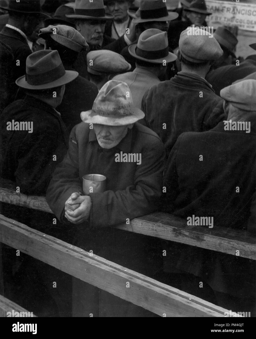 'White Angel Breadline' soupe populaire à San Francisco, Californie, hiver 1933-1934. Référence de fichier #  1003 039THA Banque D'Images