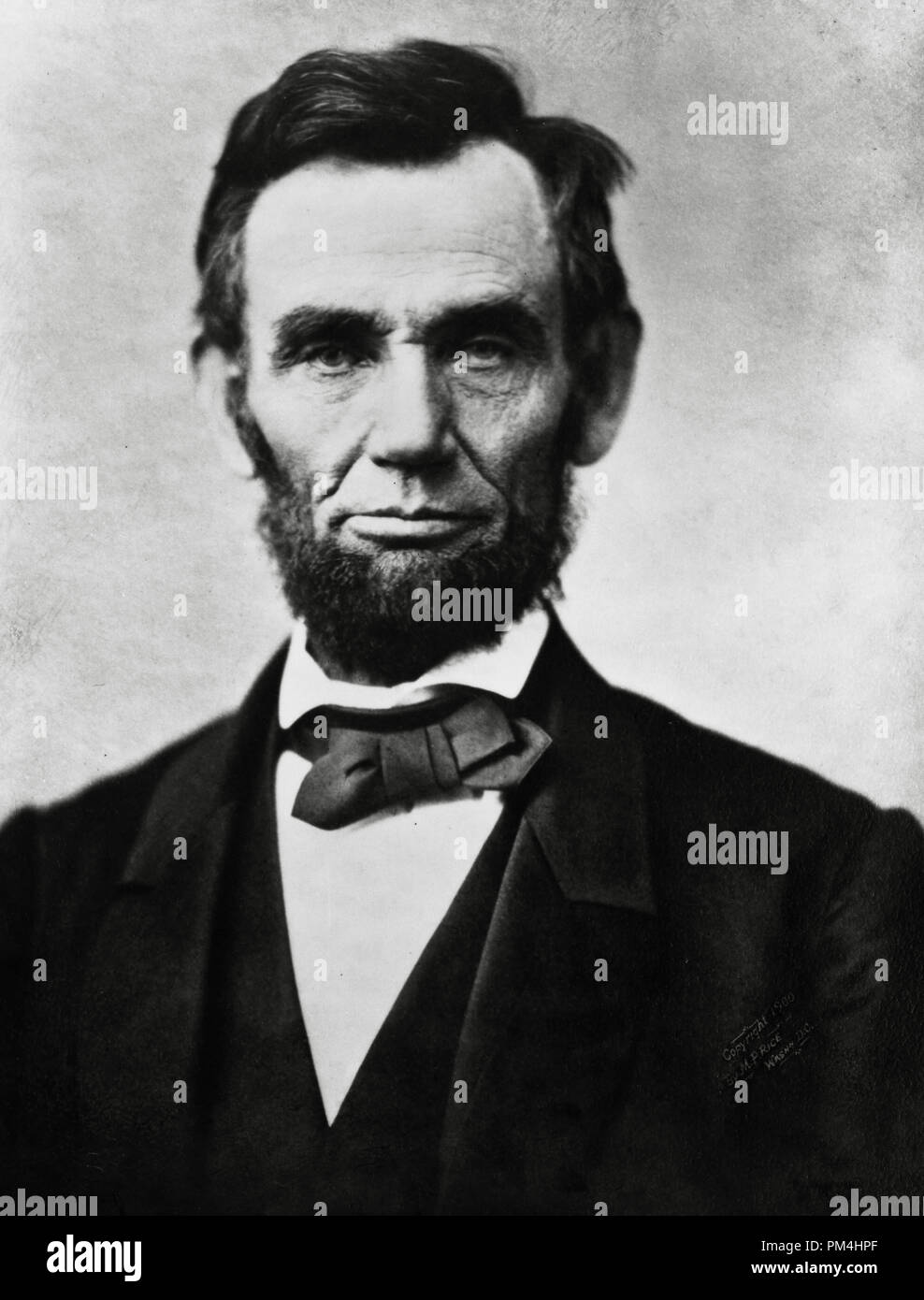 Abraham Lincoln, 1863. Ce célèbre portrait de Lincoln a été prise par Alexander Gardner le 8 novembre 1863, quelques semaines seulement avant qu'il apporterait le discours de Gettysburg. Il est parfois appelé le 'portrait' de Gettysburg, référence de dossier 1003 384 THA Banque D'Images