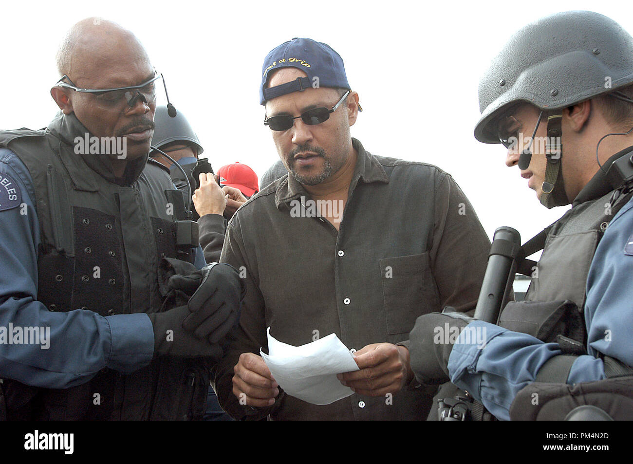 'S.W.A.T.' Samuel L. Jackson, directeur Clark Johnson, Colin Farrell © 2003 Columbia Pictures Banque D'Images