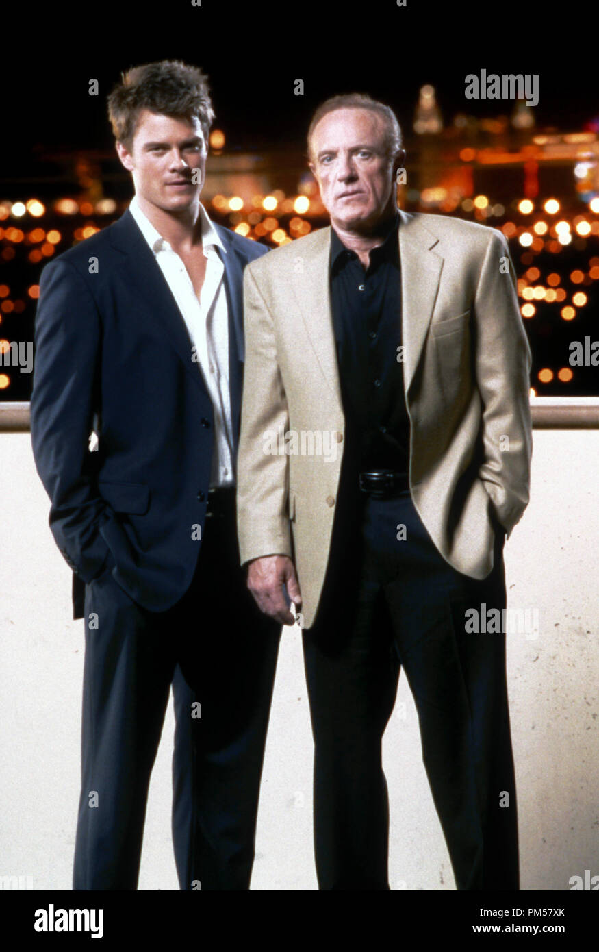 Photo du film de 'Las Vegas' Josh Duhamel, James Caan circa 2004 Dossier Référence #  30735447THA pour un usage éditorial uniquement - Tous droits réservés Banque D'Images