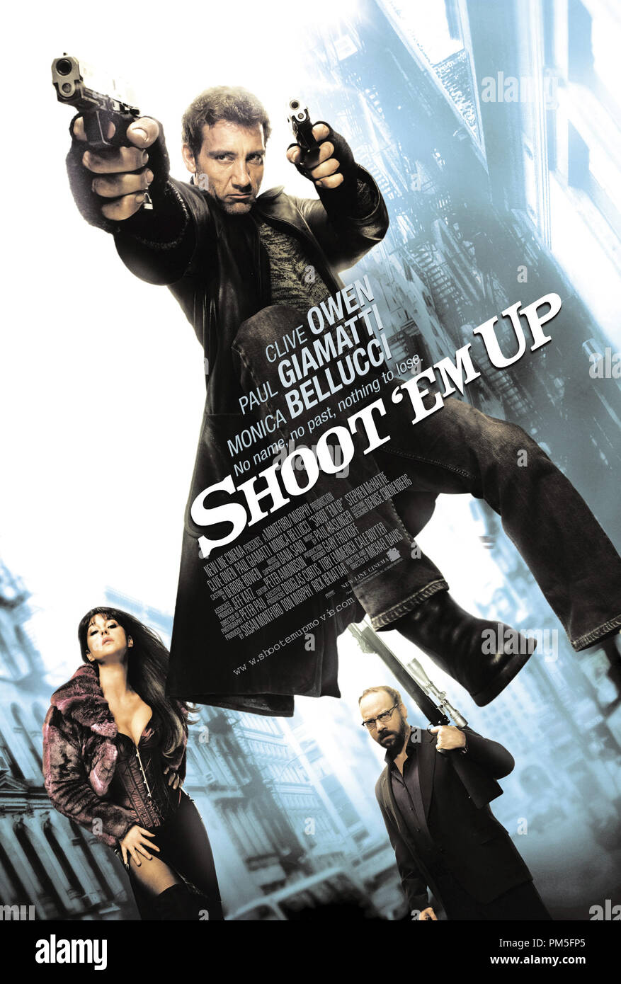 'Shoot'Em Up' Poster © 2007 New Line Cinema Référence #  30738168THA pour un usage éditorial uniquement - Tous droits réservés Banque D'Images