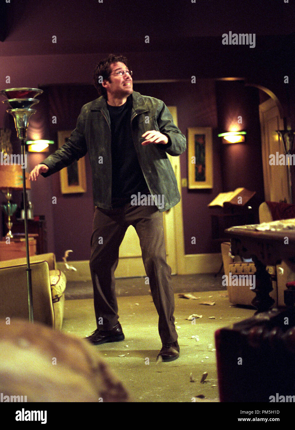 Publicité studio de toujours 'Angel' de l'épisode, le nom : de la "fidélité" Alexis Denisof 2002 Crédit photo : Isabella Vosmikova #  307541218THA Référence de fichier pour un usage éditorial uniquement - Tous droits réservés Banque D'Images