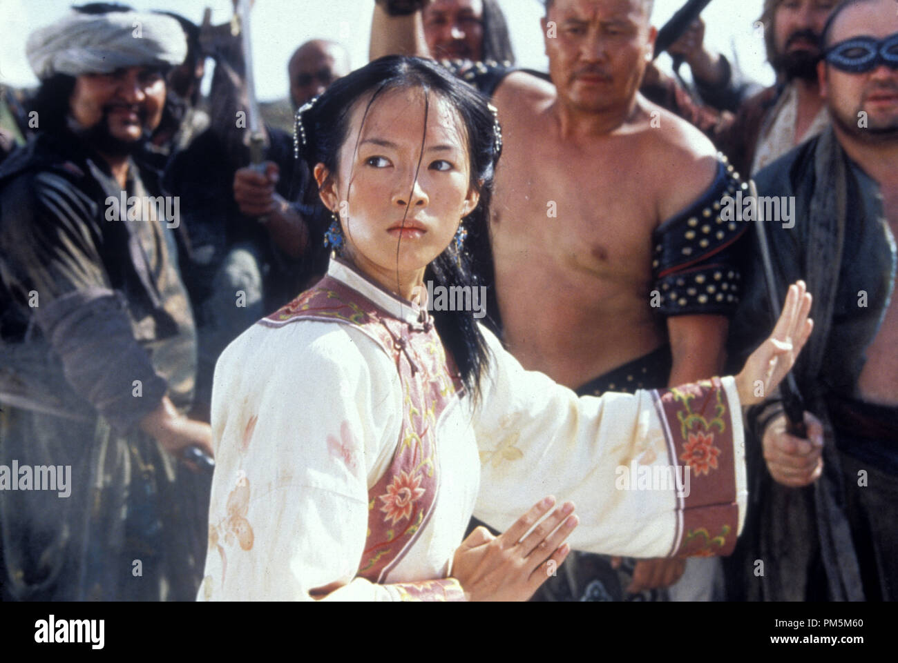 Photo du film / photos promotionnelles de 'Tigre et Dragon' Zhang Ziyi © 2000 Sony Pictures Classics Crédit photo : Chan Kam Chuen Référence #  30846665THA pour un usage éditorial uniquement - Tous droits réservés Banque D'Images