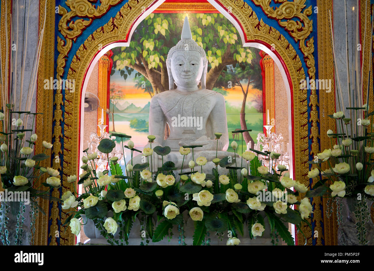 La Thaïlande, Phuket ; Temple, Wat Chalong, Statue de Bouddha Banque D'Images