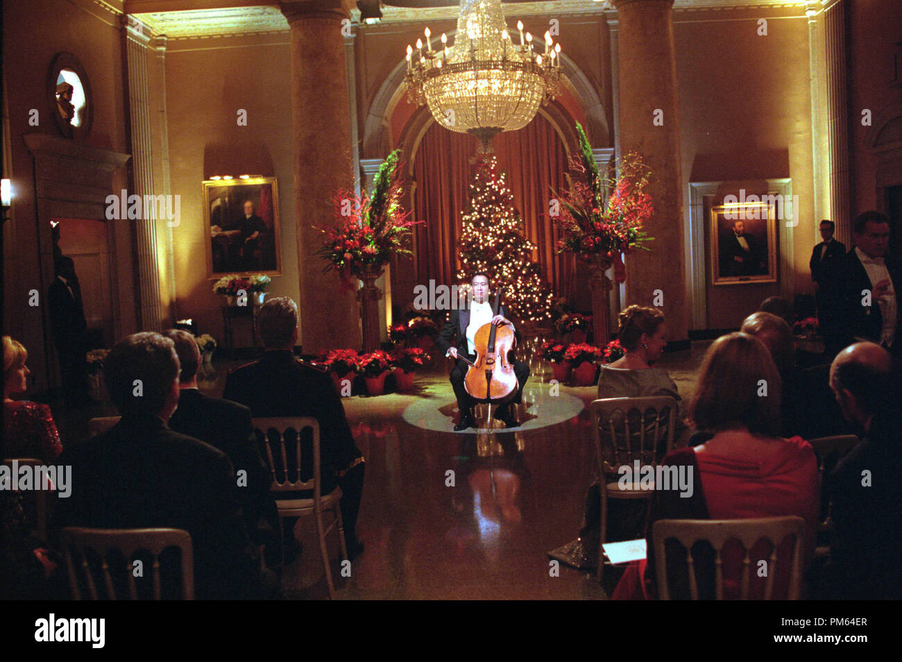 Photo du film / photos promotionnelles de 'The West Wing' Yo-Yo Ma référence de dossier 2000 30846086THA pour un usage éditorial uniquement - Tous droits réservés Banque D'Images