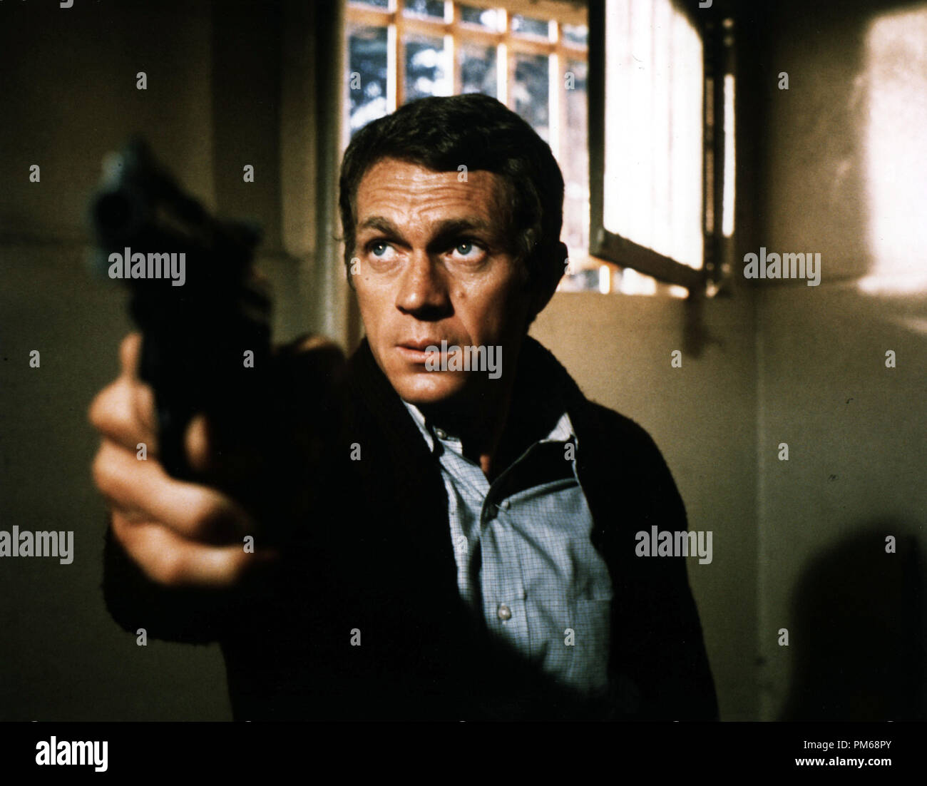 Steve McQueen, 'Bullitt' 1968 Warner de référence de dossier 31316 034THA Banque D'Images