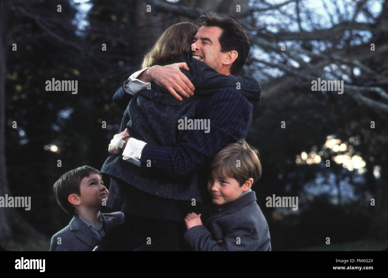 Evelyn 2002 Pierce Brosnan Banque d'image et photos Alamy