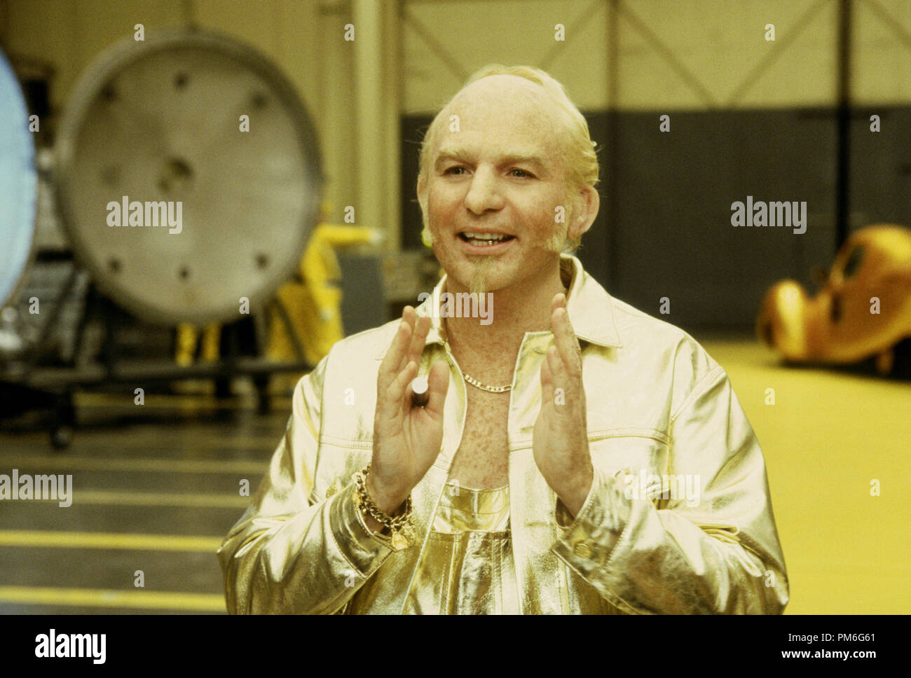 Photo du film / Publicité encore de 'Austin Powers in Goldmember' Mike Myers comme Goldmember © 2002 Nouvelle ligne Producitons Crédit photo : Melinda Sue Gordon Banque D'Images